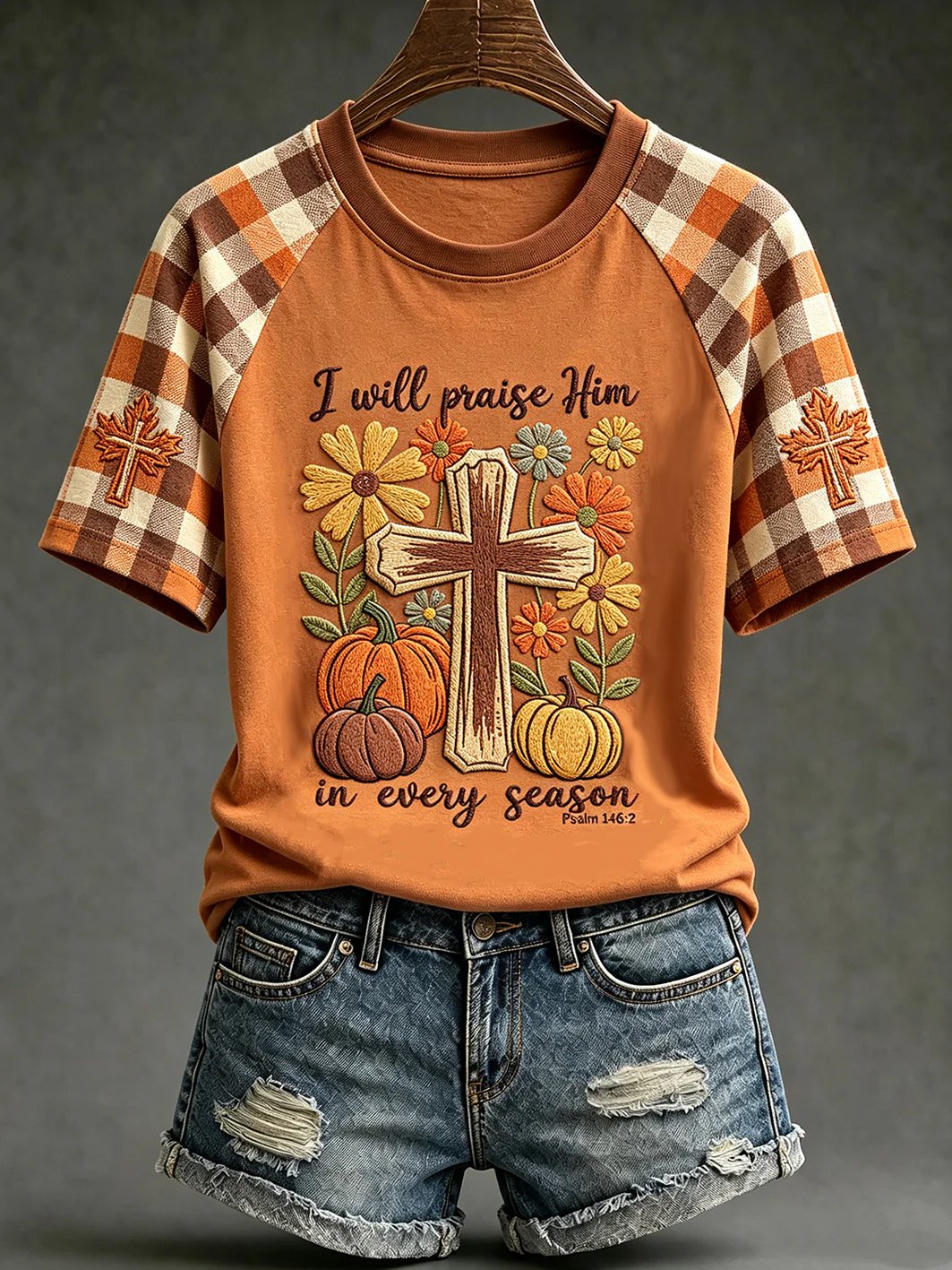 Women's Fall Is My Favorite Color round neck short sleeve T-shirt